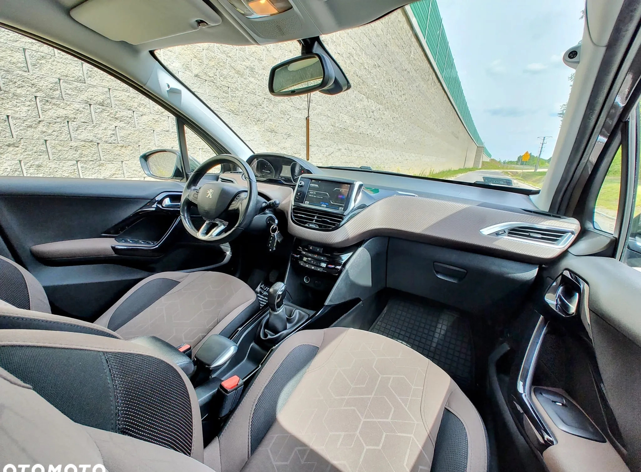 Peugeot 2008 cena 36700 przebieg: 134000, rok produkcji 2013 z Łódź małe 277